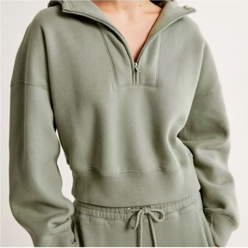 ✨Abercrombie and Fitch Sunday Half-Zip Green in Sz XXS Hoodie✨